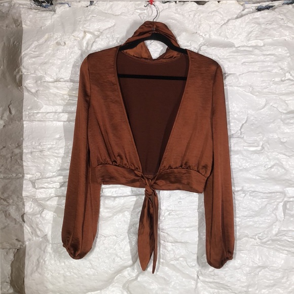 Nasty Gal collection backless cropped top - Picture 3 of 6